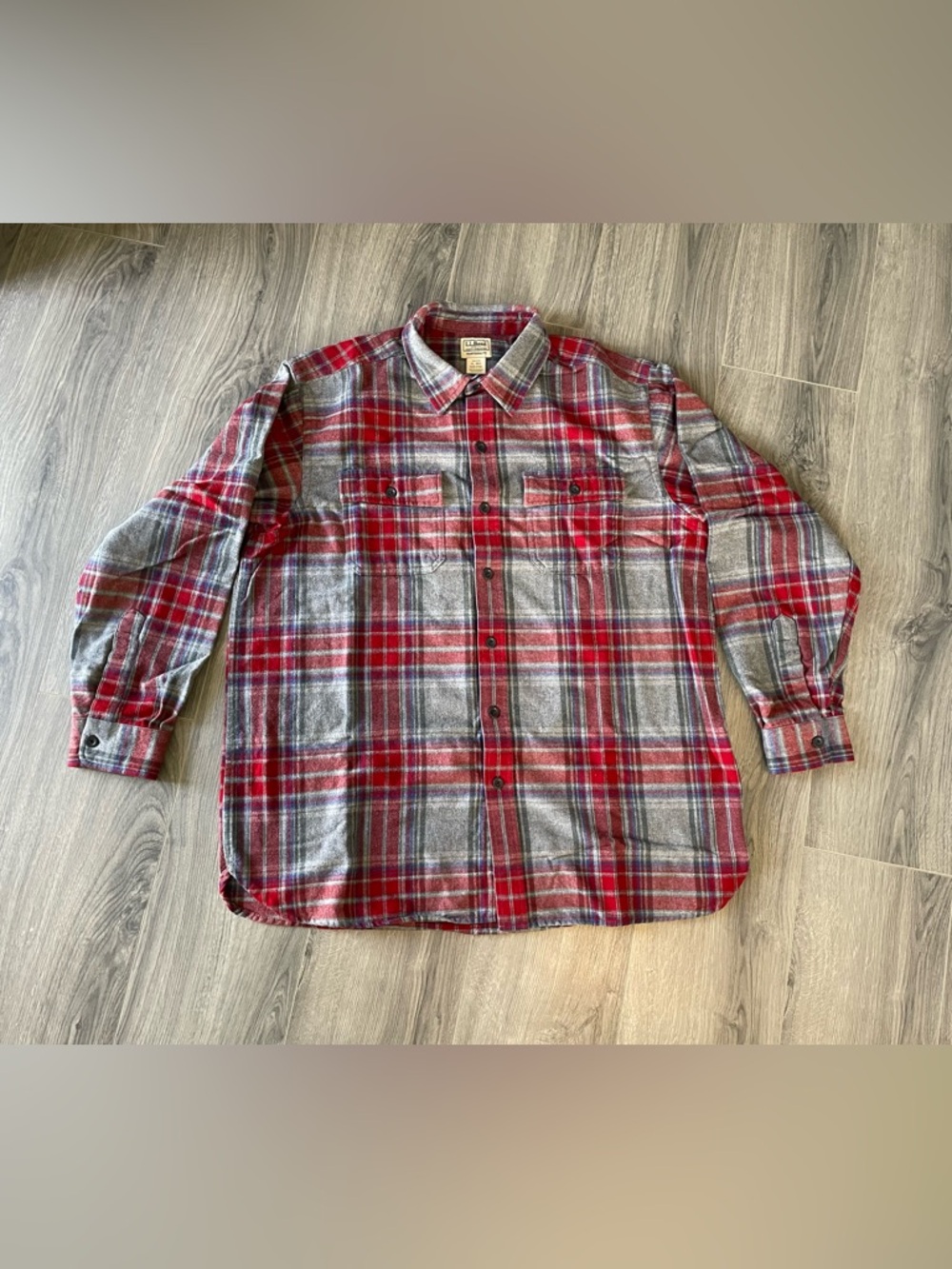 L.L. Bean Chamois Shirt Plaid Flannel Men’s Size XL Item 277981 Long Sleeve